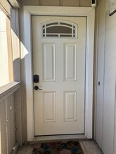 Building Photo - 5667 Birchmont Dr