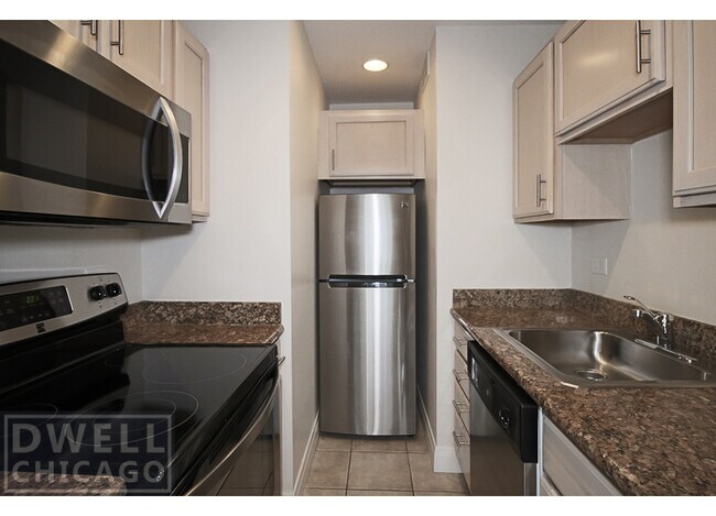 Foto del edificio - 260 E Chestnut St