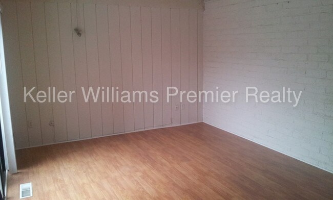 Building Photo - 5421 Worthington Forest Pl W
