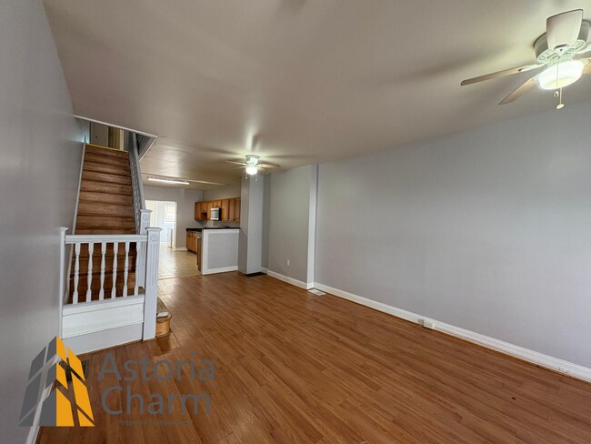 Building Photo - Bright 3 Bedroom Home with Private Basemen...