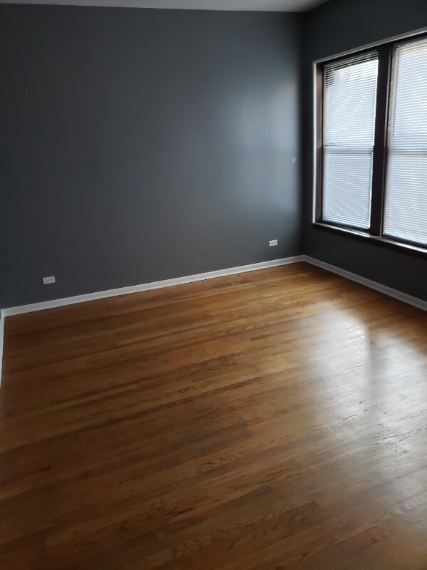 Building Photo - 6347 S St Lawrence Ave
