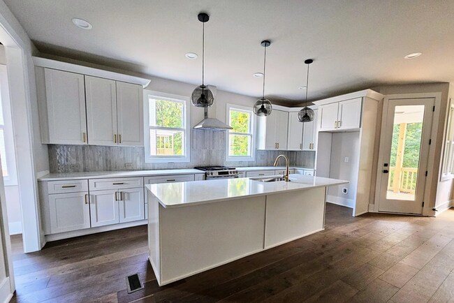 Building Photo - Build Equity While Leasing - Lease and Own...