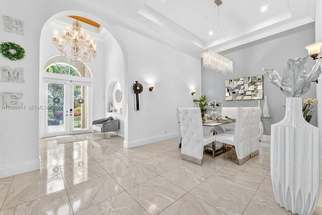 Building Photo - 6313 Paradise Cove