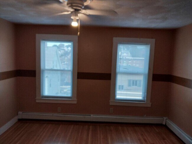 Foto del edificio - 7 Hillside Ave