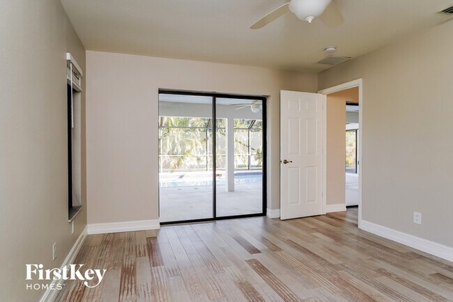 Foto del edificio - 1001 Southwest 23rd Street