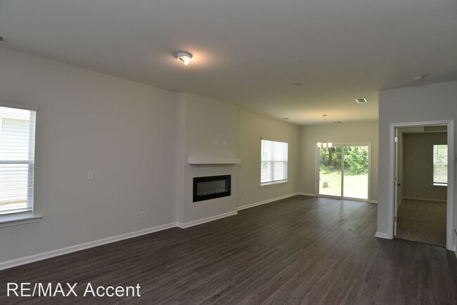 Building Photo - 3 br, 2.5 bath House - 134 Bellasera Way
