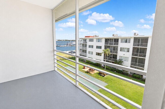 Foto del edificio - 4500 N Flagler Dr