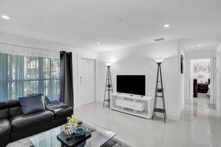 Foto del edificio - 4314 SW 48th Ct
