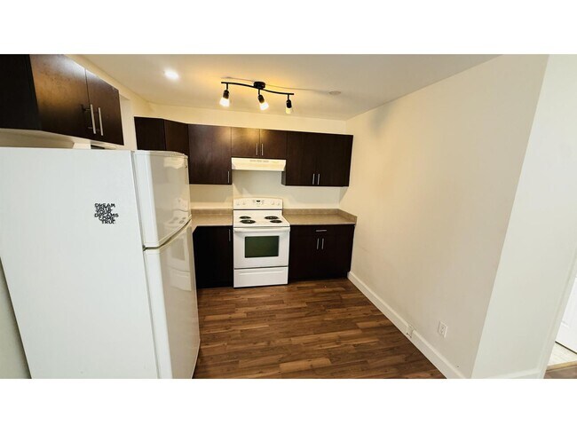 Photo du bâtiment - 7012-194B 194b St