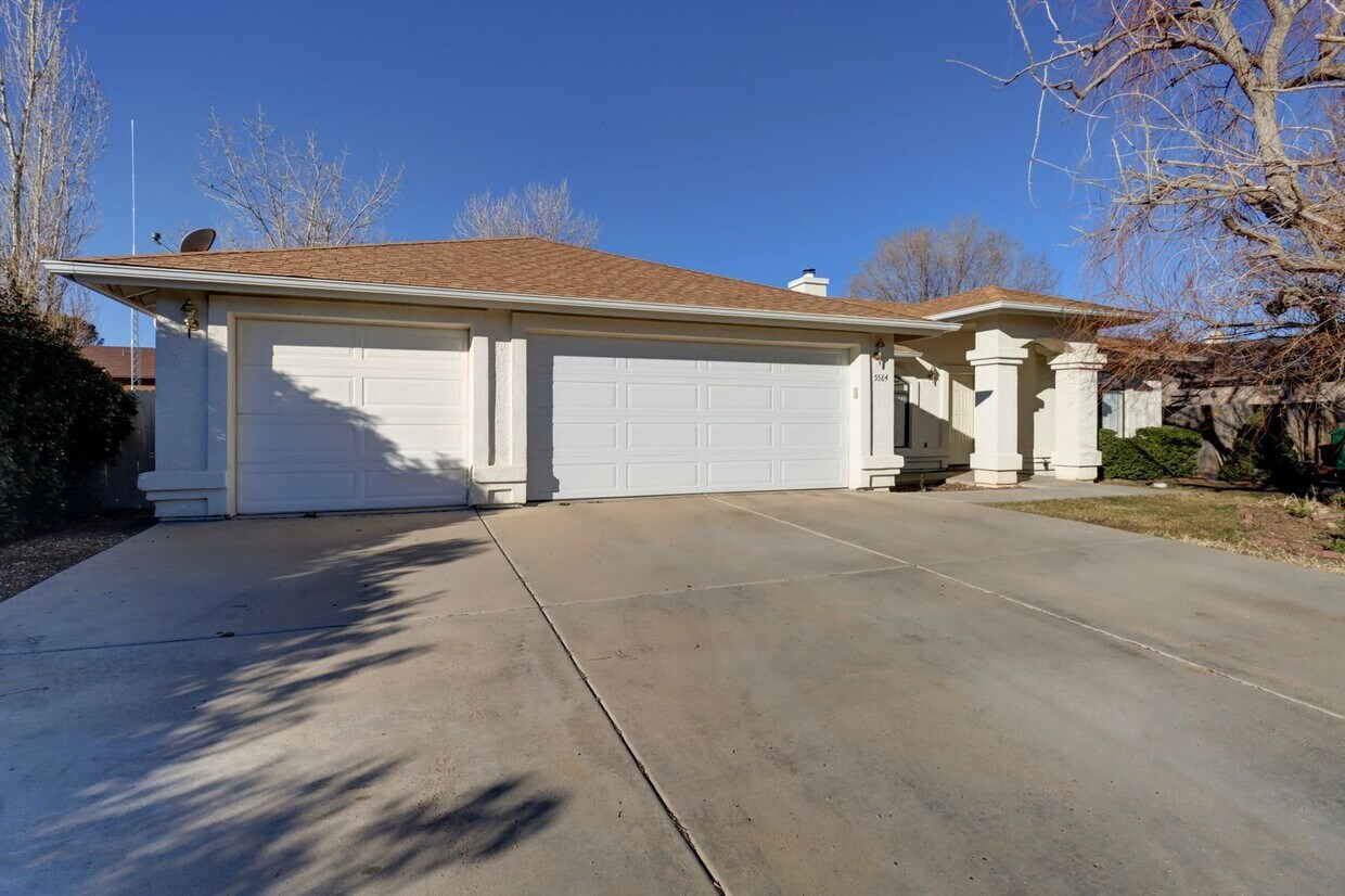 5584 N Mesquite Dr, Prescott Valley, AZ 86314 House Rental in