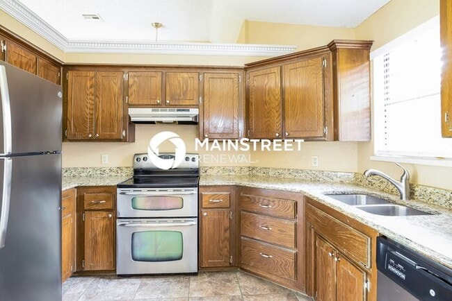 Building Photo - 4 Bedroom Pet-Friendly Home in Oklahoma Ci...