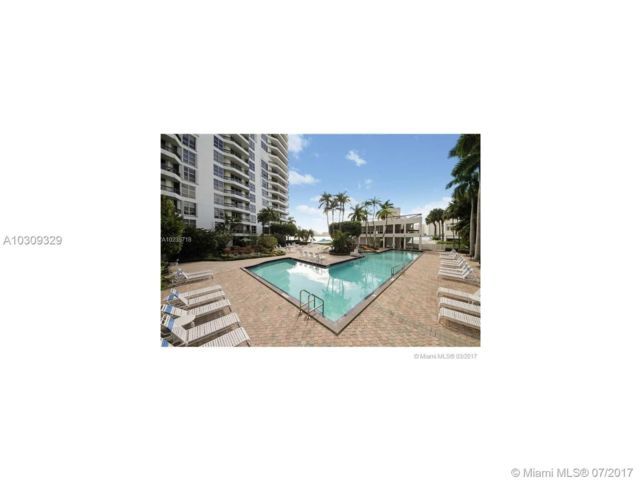 Building Photo - 3600 Mystic Pointe Dr