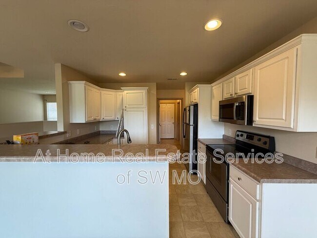 Foto del edificio - 4050 W Wilderness St