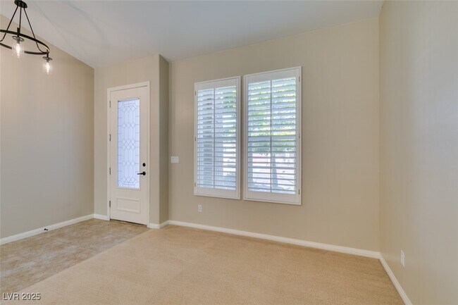 Foto del edificio - 25 Precipice Ct