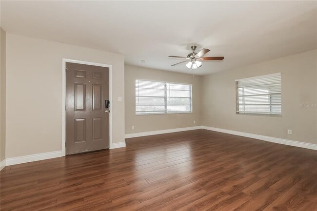 Building Photo - 601 Vining St