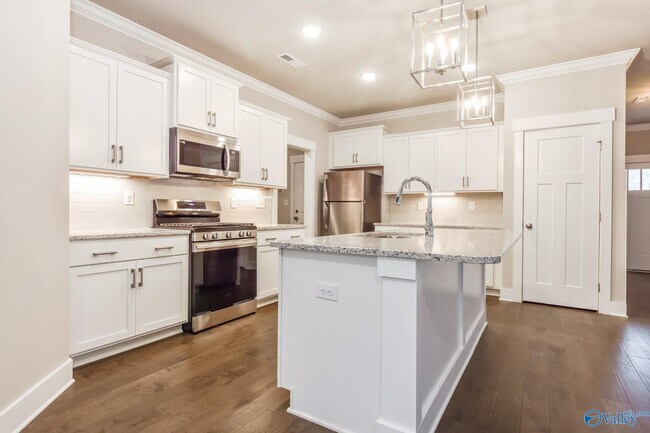 Building Photo - 9509 Hampton Oak Dr S E