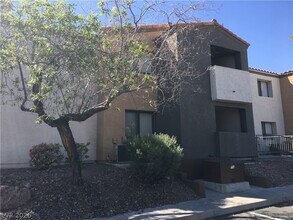 Building Photo - 3151 N Soaring Gulls Dr