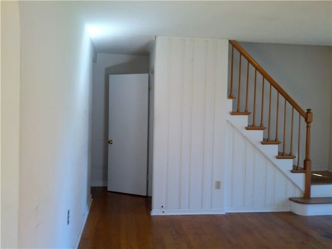 Building Photo - 816 Lehigh Rd