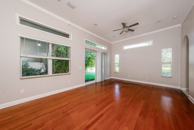 Foto del edificio - 1755 Palisades Dr
