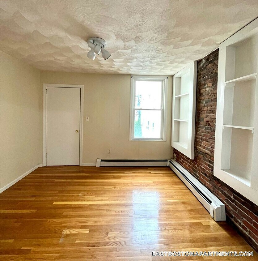 Building Photo - 145 Princeton St