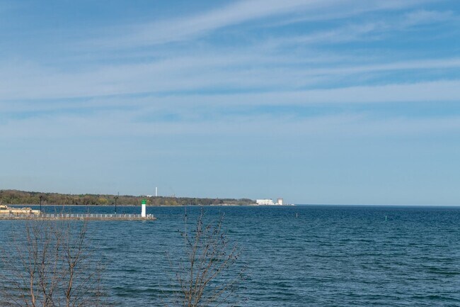 Lighthouse overlooking Lake Ontario