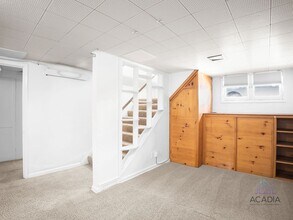 Building Photo - 125 E 600 N