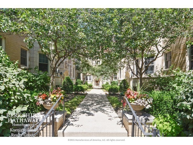 Primary Photo - 550 W Brompton Ave