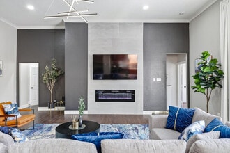 Building Photo - 5709 Courtney Cir