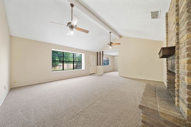 Building Photo - 13918 Tree Crossing St