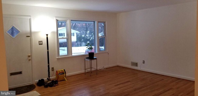 Building Photo - 5110 Bangor Dr