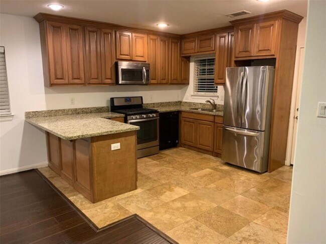Foto del edificio - 3115 Rosedale St