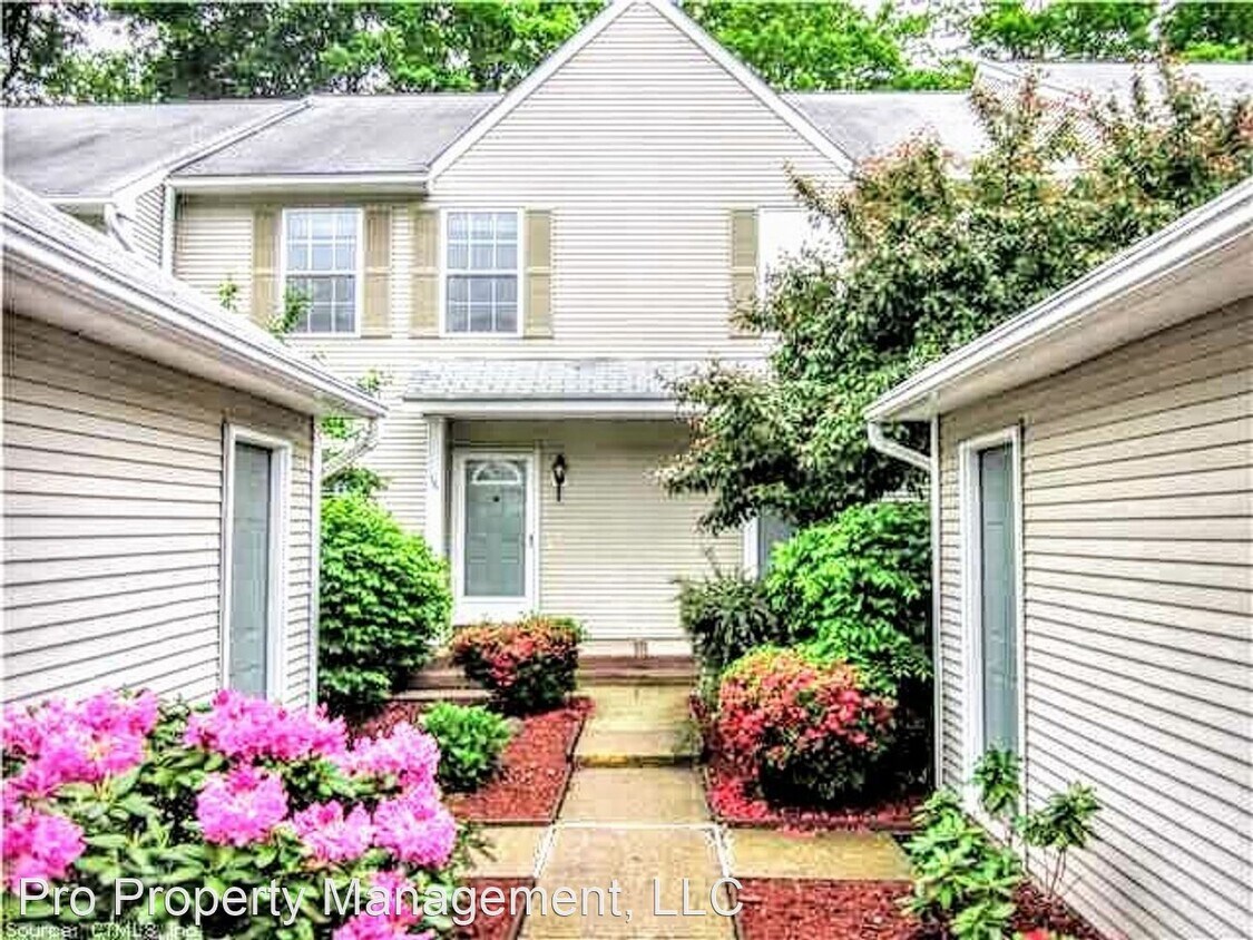 Foto principal - 3409 Whitney Ave