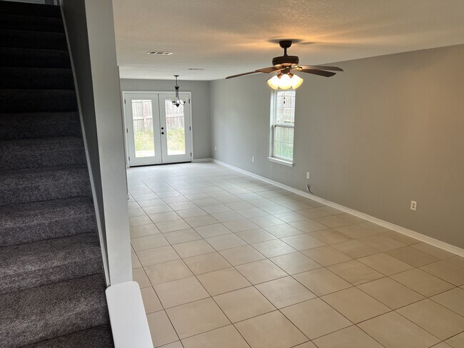 Foto del edificio - 103 Haislip Dr