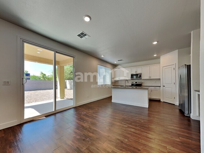 Foto del edificio - 4239 W St Charles Ave