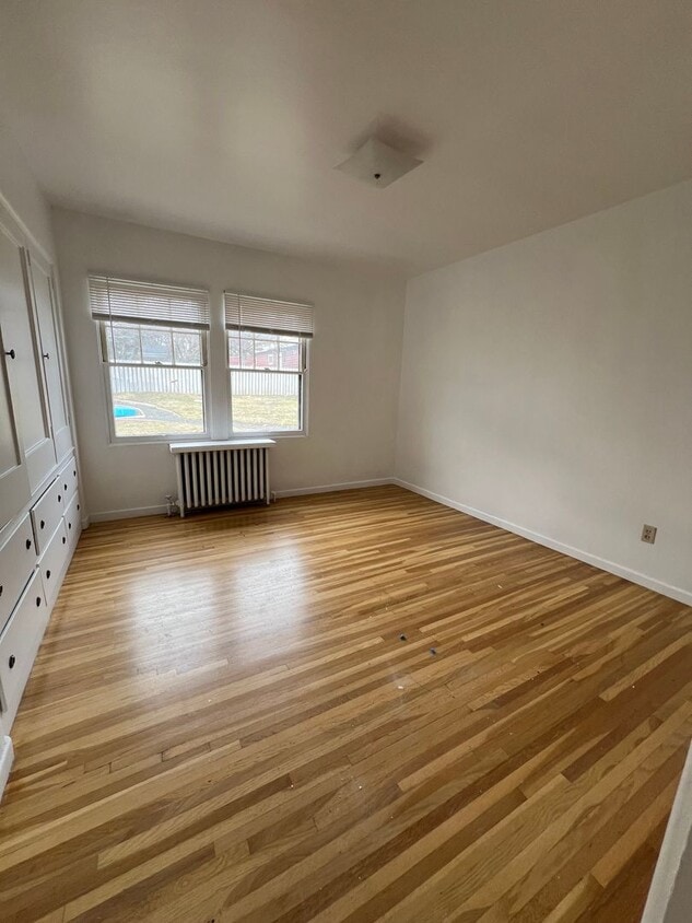 Foto del edificio - One Bedroom, One Bathroom Apartment - Geothermal Heat, Pacific Terrace Neighborhood