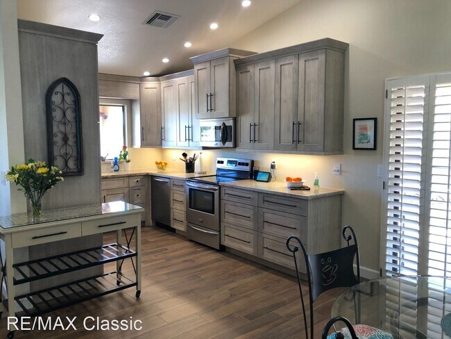 Foto del edificio - 3 br, 2 bath House - 2462 Leisure World