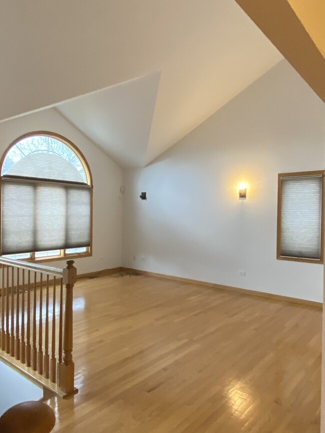 Building Photo - 14012 S Wayman Ln