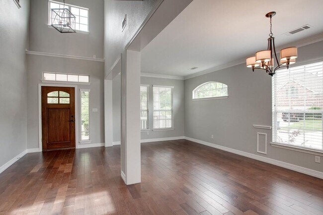 Building Photo - 1660 Bonham Pkwy