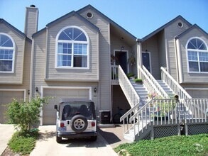 Building Photo - 368 Glenn St