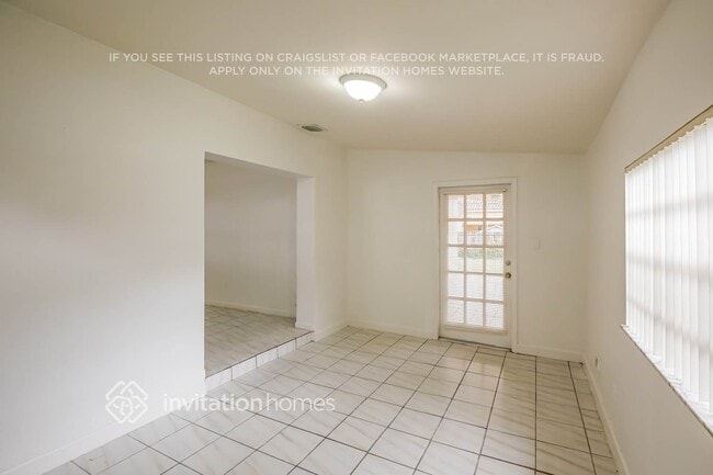 Foto del edificio - 5115 SW 112th Ave