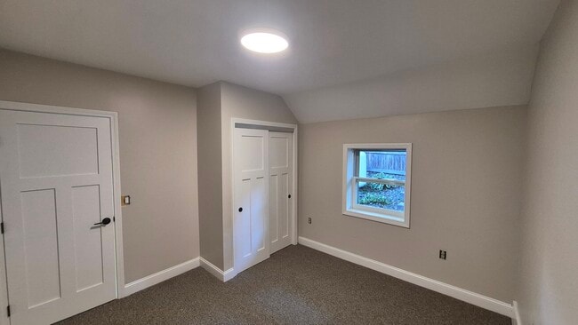 Bedroom #1 - 9 Beech St