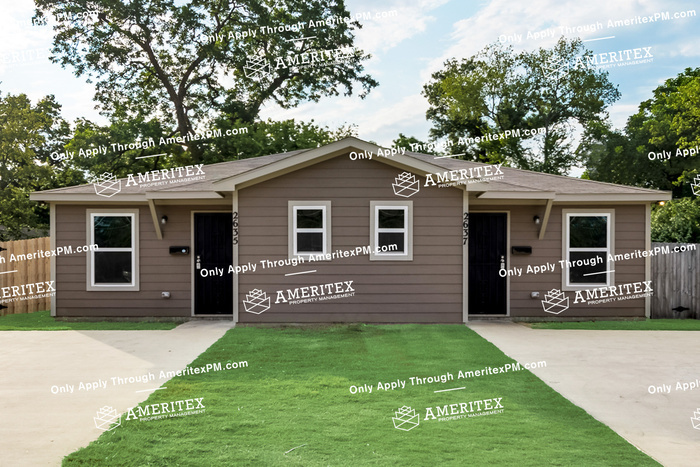 Foto principal - 2635 Elsie Faye Heggins St