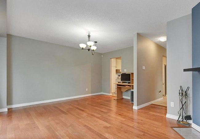 Building Photo - 571 Seyton Dr