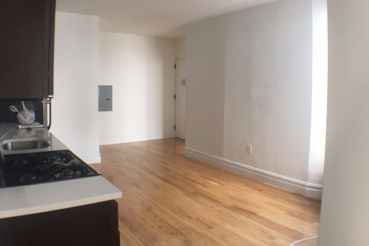 Primary Photo - 2305 30th Ave