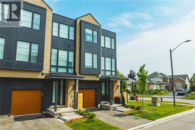 Building Photo - 2273 Turnberry Rd