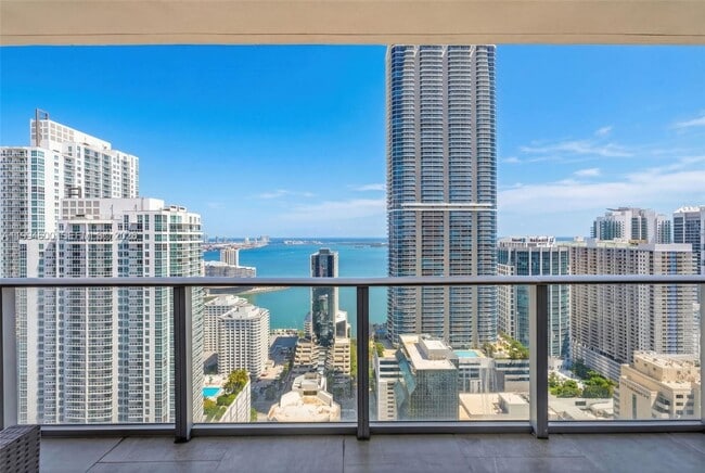 Building Photo - 1010 Brickell Ave
