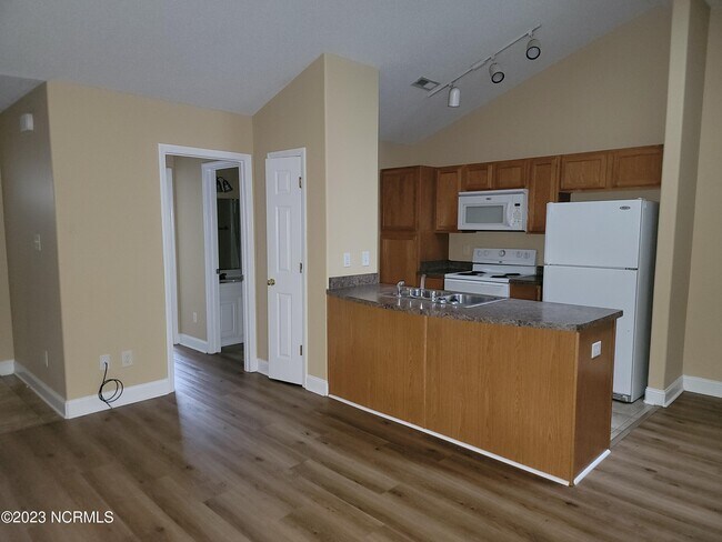 Building Photo - 222 Church Hill Ct