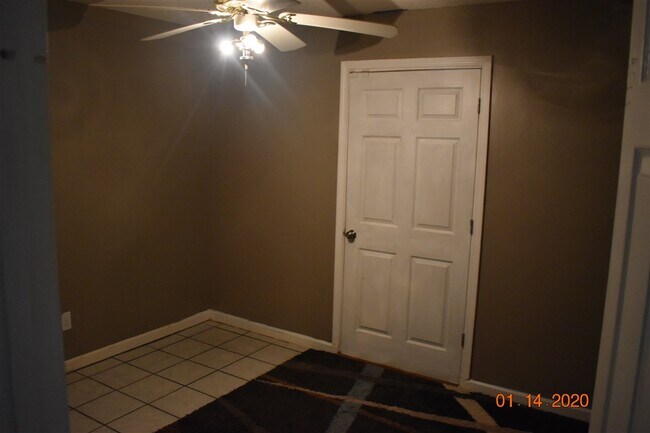 Foto del edificio - 2286 Lake Heritage Dr