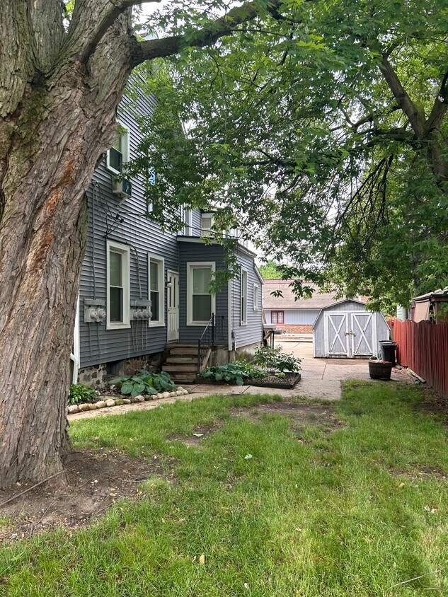 711 Starkweather St Unit D, Plymouth, MI 48170 Condo for Rent in