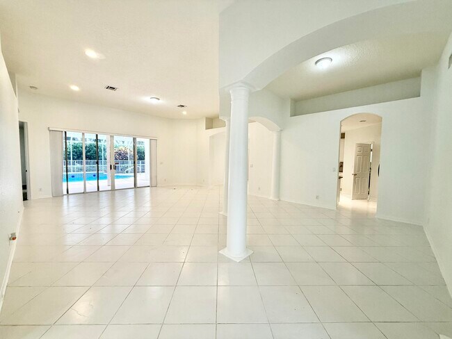 Building Photo - 12310 Riverfalls Ct